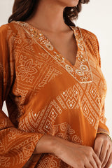 Hand Mirror Work V-Neck Kurti Set-Orange