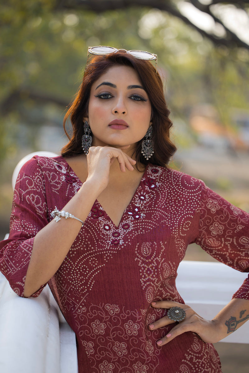 Hand Mirror Work V-Neck Kurti Set-Maroon