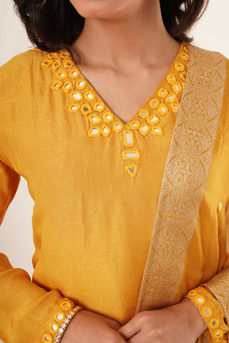 mirror-work-in-yellow-kurti-set-with-printed-brocade-dupatta