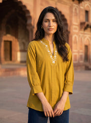Beige Sleeveless Collared Button-Front Tailored Top